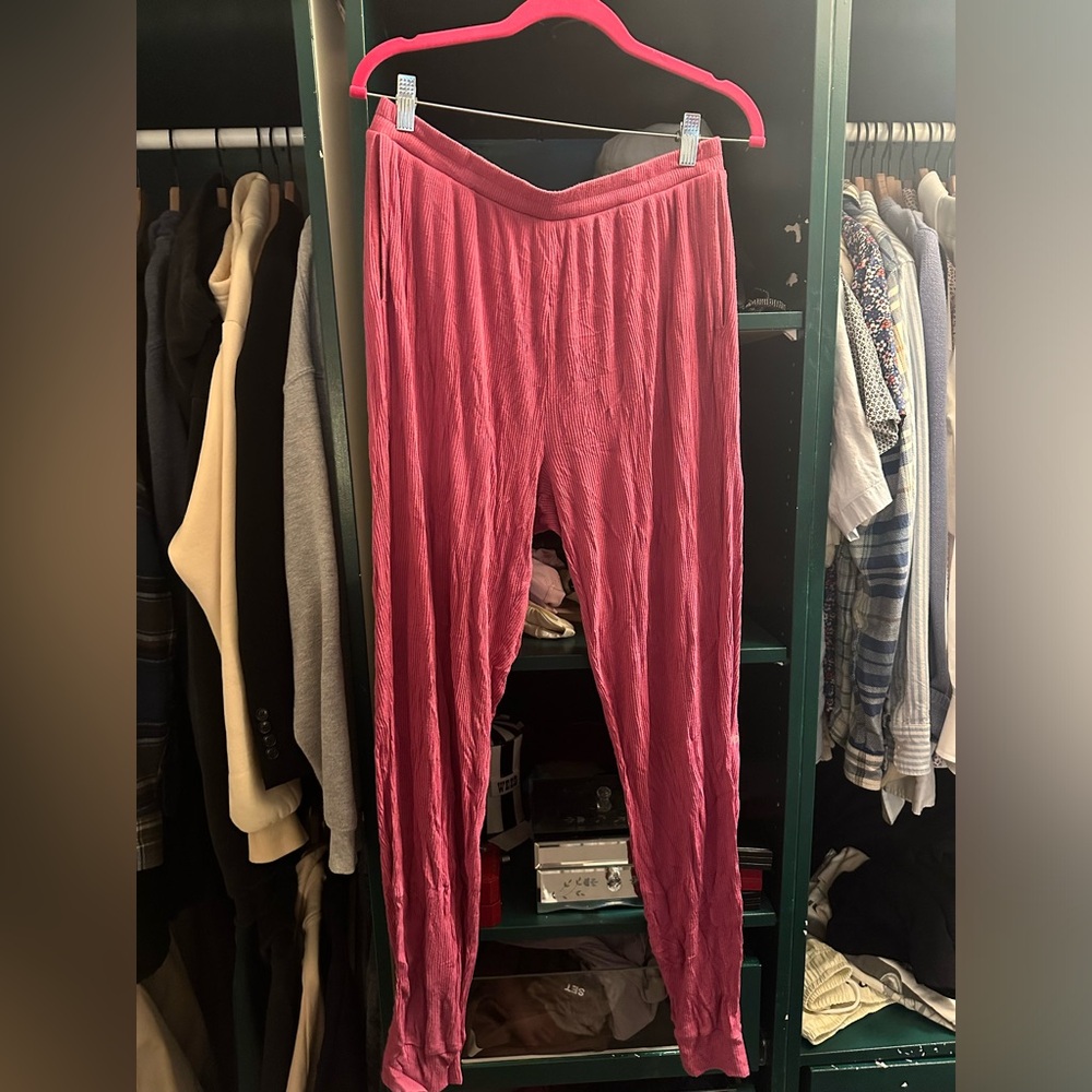 Pink alo pants